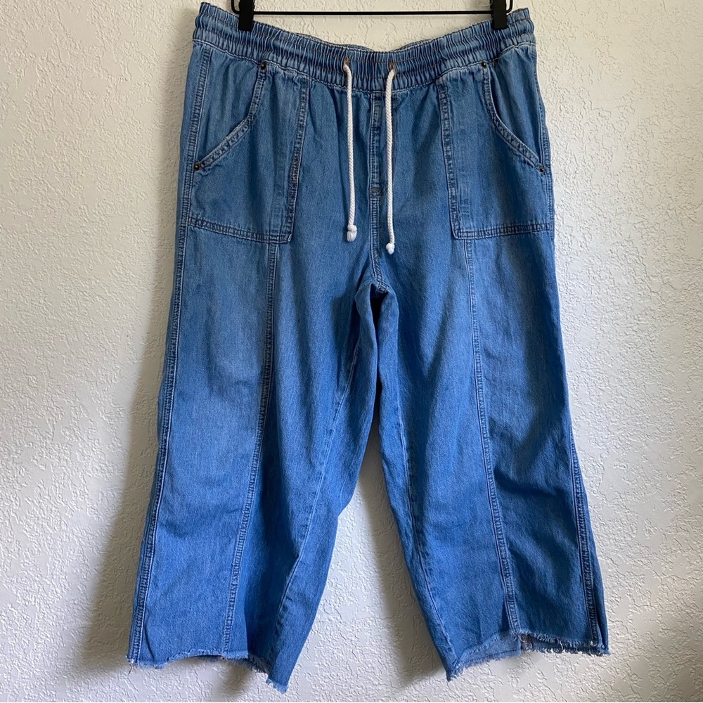 Maurices Wide Leg Pull On High Rise Cropped Jean - Picture 2 of 11